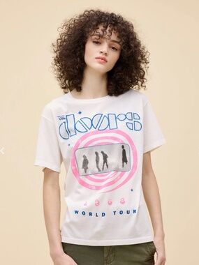 NWT Daydreamer THE DOORS 1968 WORLD TOUR BOYFRIEND TEE